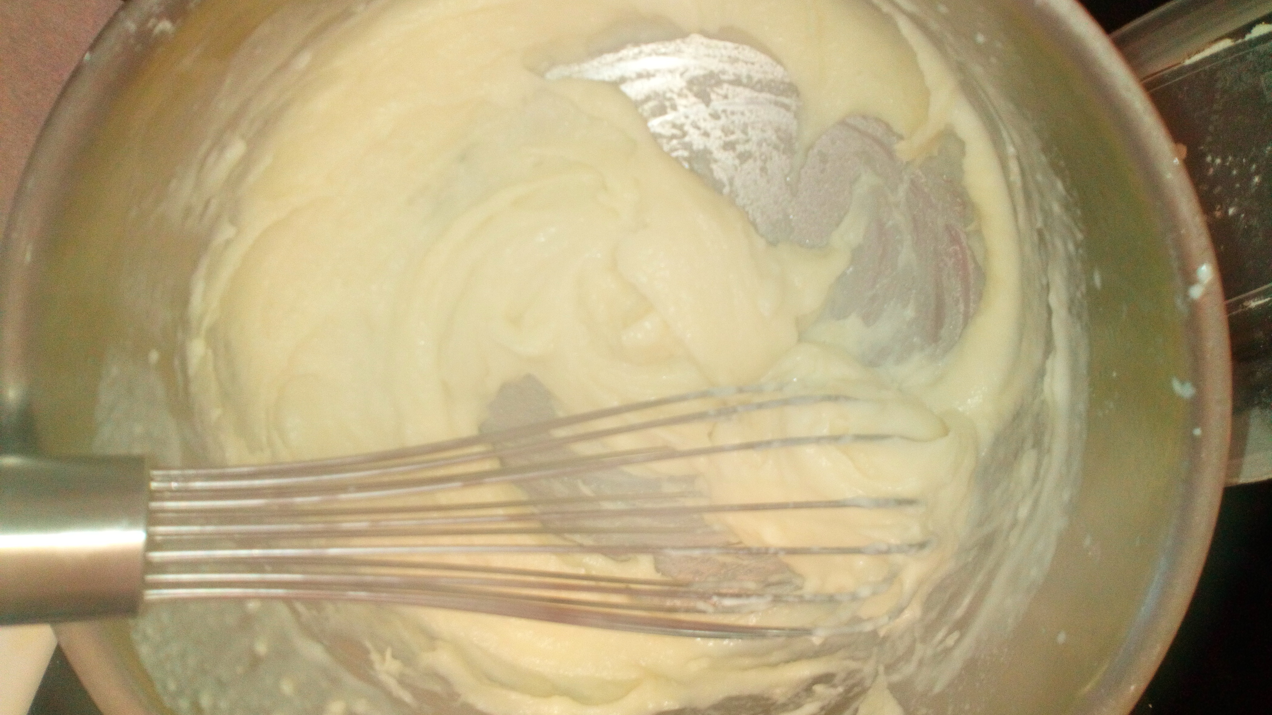 Une fois que le lait est bien absorbé, remettre sur le feu. Once the milk disappear, put back on burner.