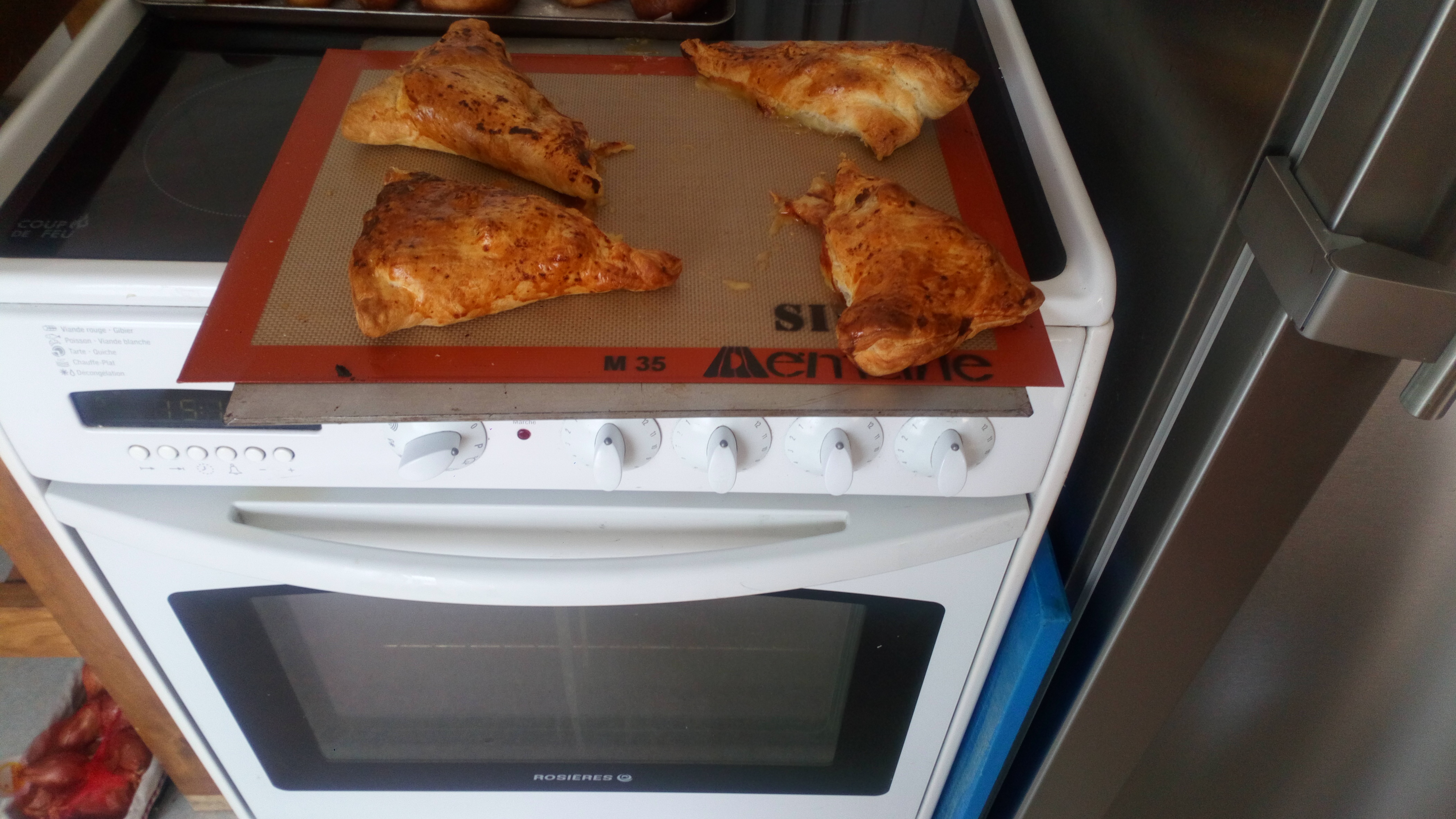 Mettre au four 25 minutes 200 ° c. Bake in the oven during 25 minutes at 398 ° F