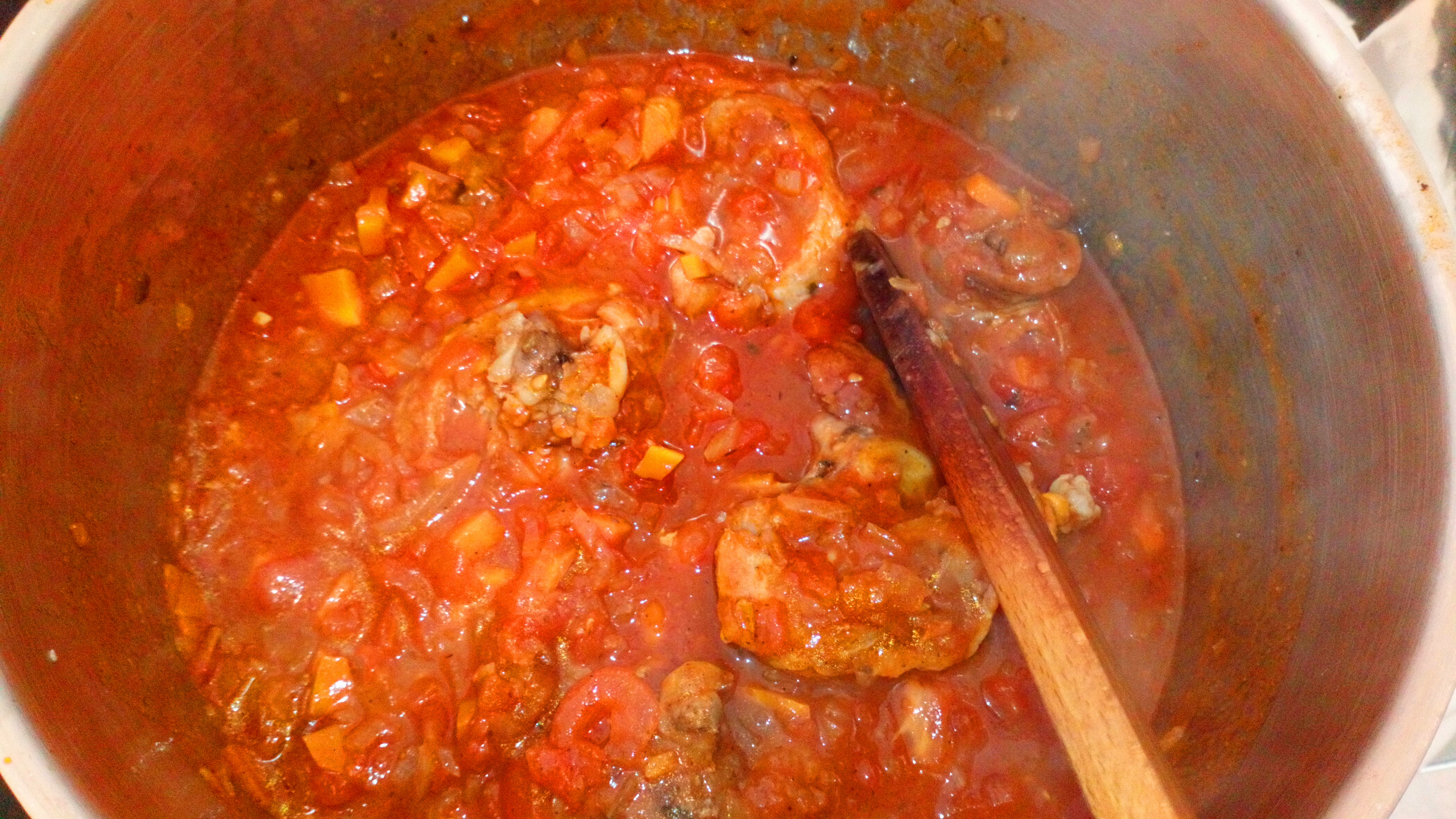 Une fois les morceaux de dindes, cuits les retirer et vérifier l'assaisonnement. Once the turkey slices cooked, and check seasoning