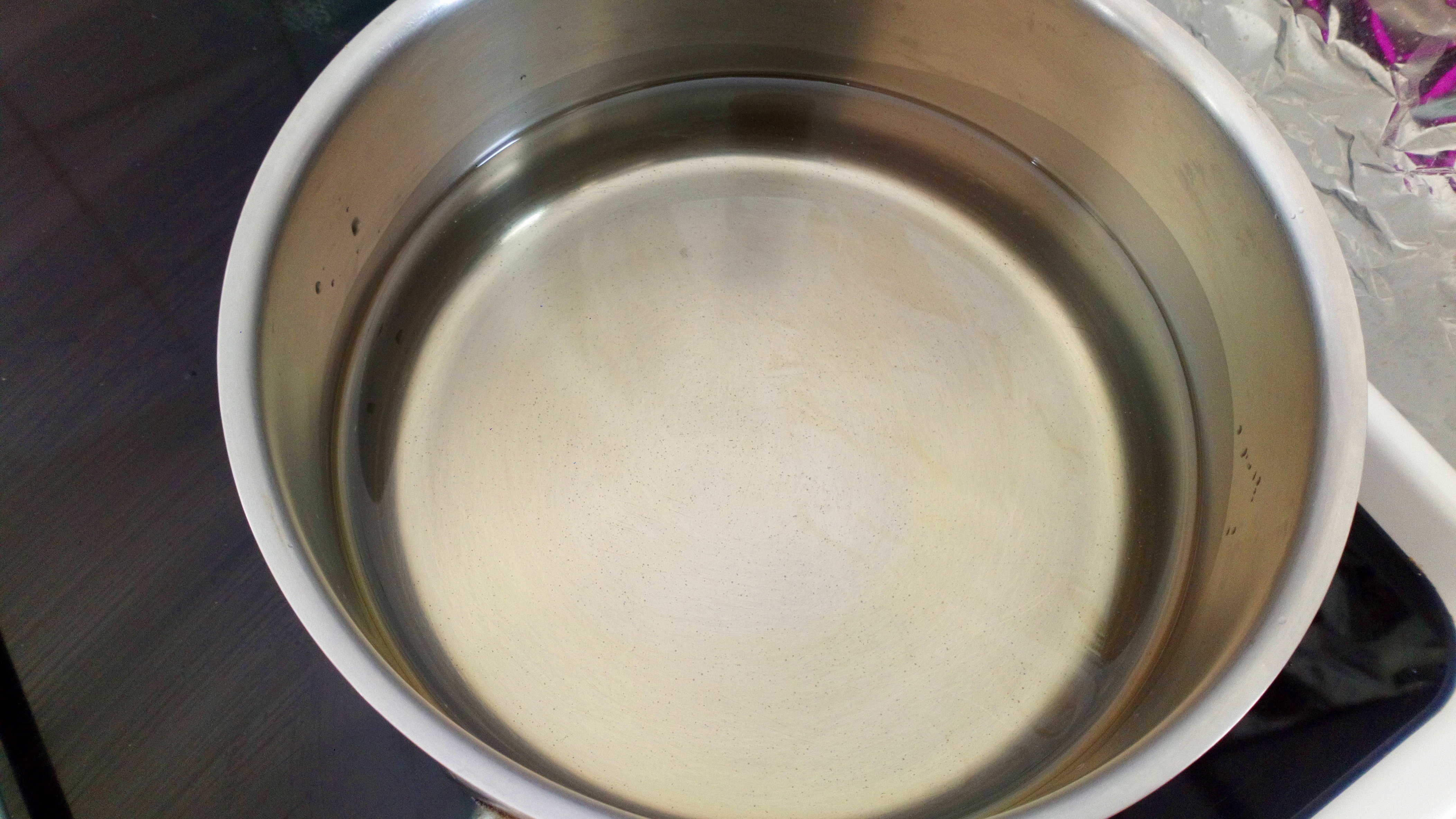 Faire chauffer l'huile à 150 degrés. Heat oil at 296 ° F