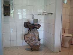 Fatima's Bed & Breakfast Bathroom