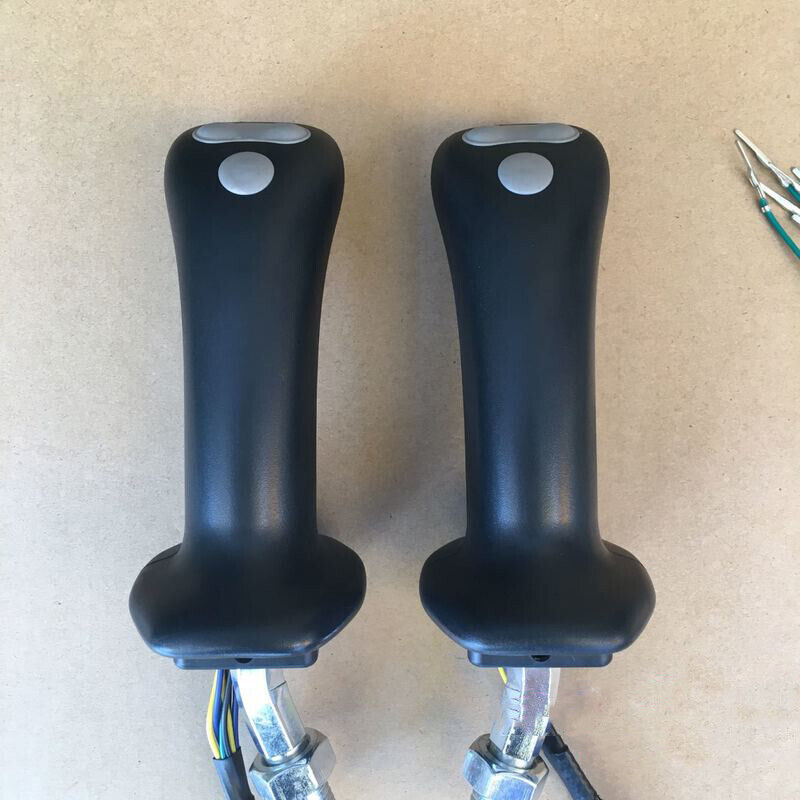 LH & RH 3Button Excavator Joystick Handle For DX140LC DX160LC DX170W 420LC 520LH - Görsel 2