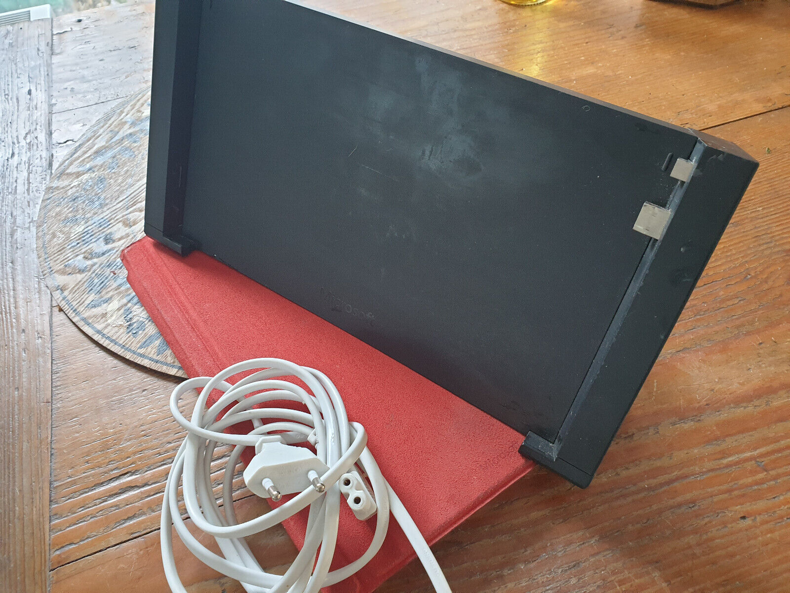 Microsoft Surface 3 64 GB WLAN silber, rote Tastatur - Görsel 3