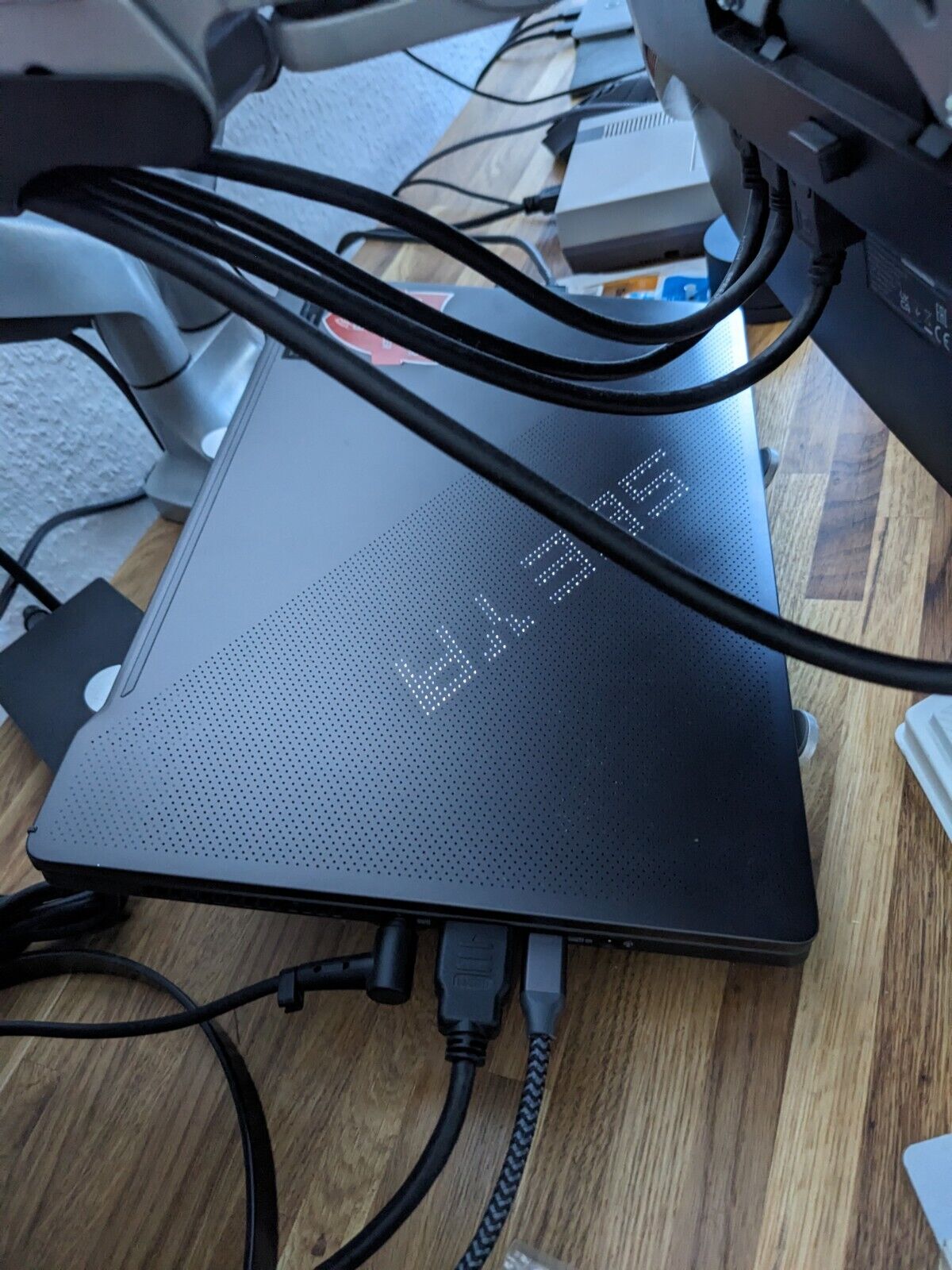 Zephyrus G14 GA401QM Gaming Laptop 120Hz RTX3060 Ryzen7 AniMe Matrix™ - Görsel 1