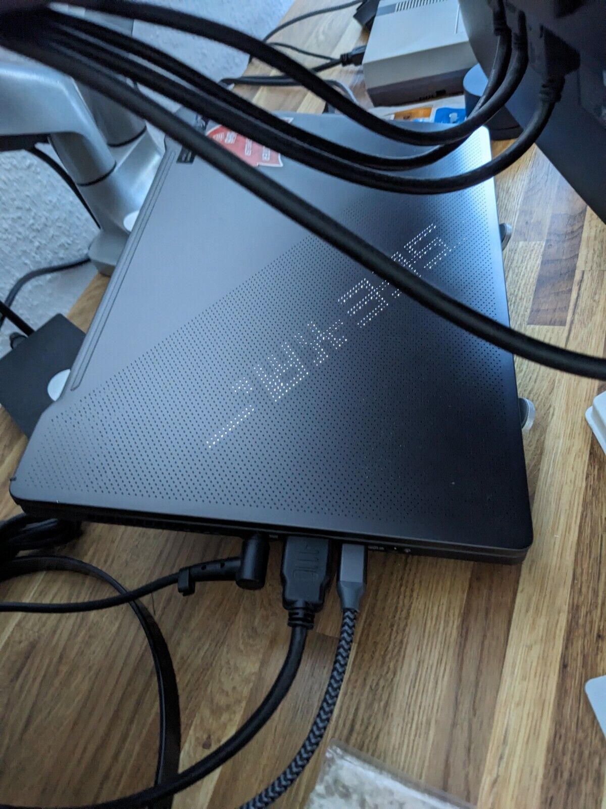 Zephyrus G14 GA401QM Gaming Laptop 120Hz RTX3060 Ryzen7 AniMe Matrix™ - Görsel 2