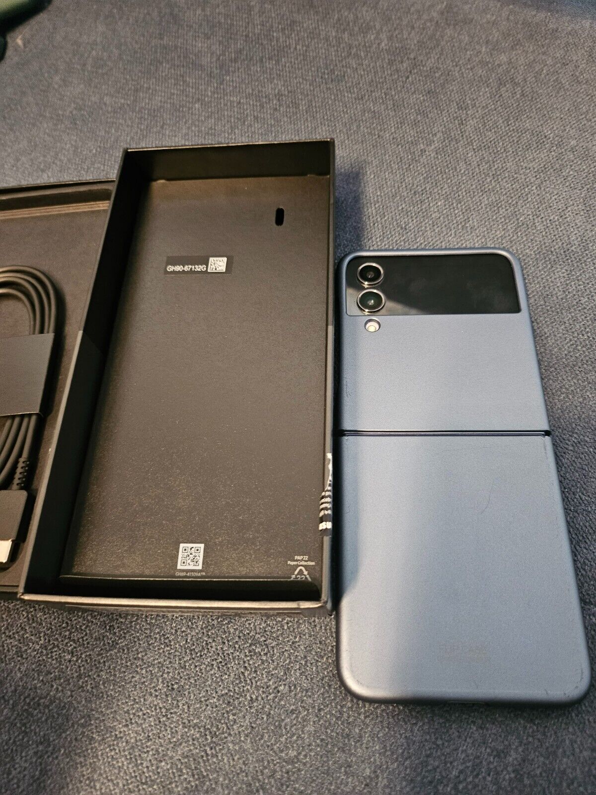 Samsung Galaxy Z flip 4 (SM-F721B), gekauft April 2023, inkl OVP, Cover, Kabel - Görsel 10