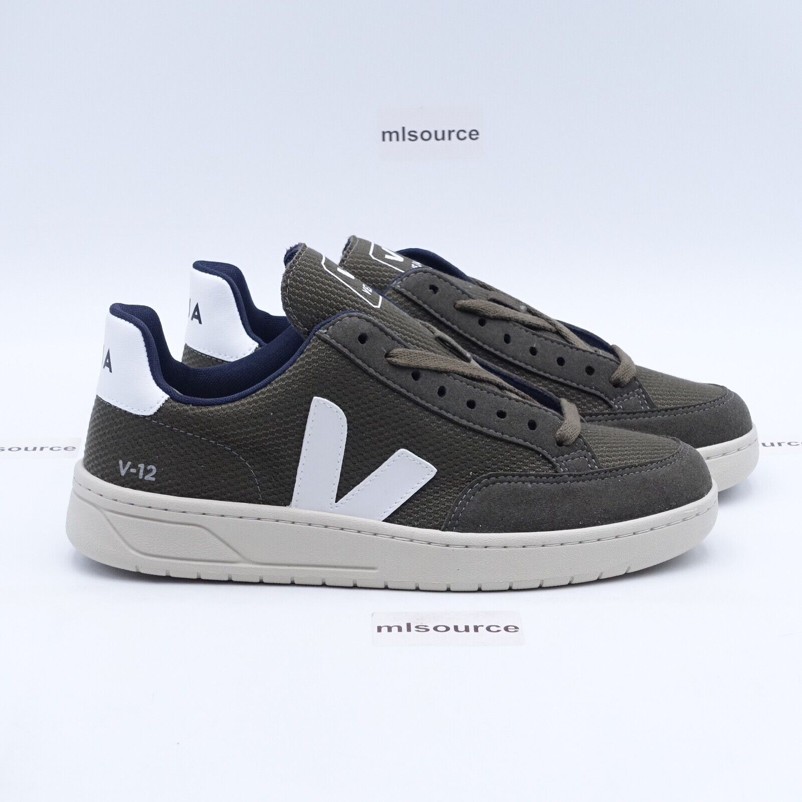 Size 10 Men's / 43 EUR Veja V-12 B-Mesh Sneaker XD0102820B Olive/White - Görsel 3