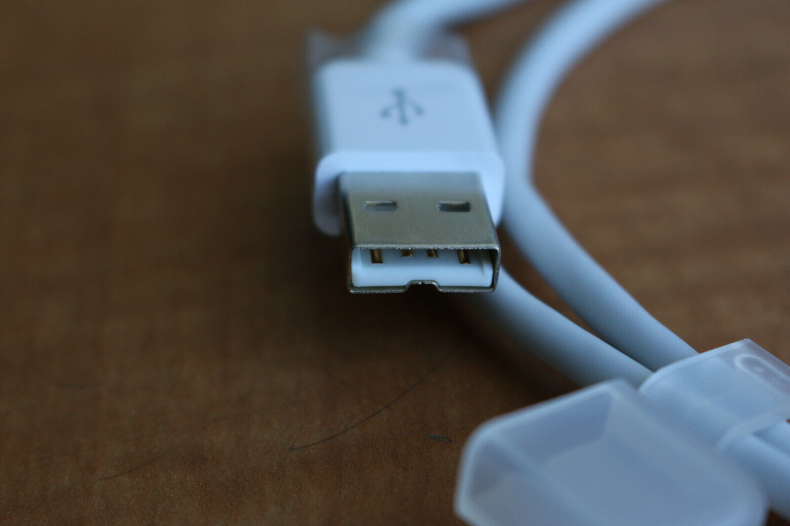 Brand New Genuine Apple A1048 English wired full size USB keyboard 658-0306 (2SB - Görsel 5