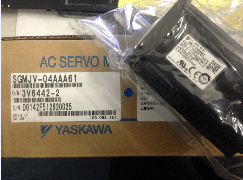 YASKAWA SGMJV-04AAA61 SERVO MOTOR SGMJV04AAA61 New In Box Expedited Shipping - Görsel 2