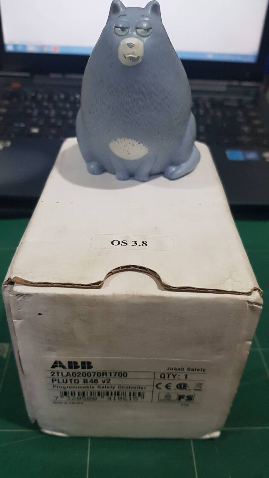 ABB  Pluto B46 V2 2TLA020070R1700 Programmable Safety Controller PLC  NOB - Görsel 2
