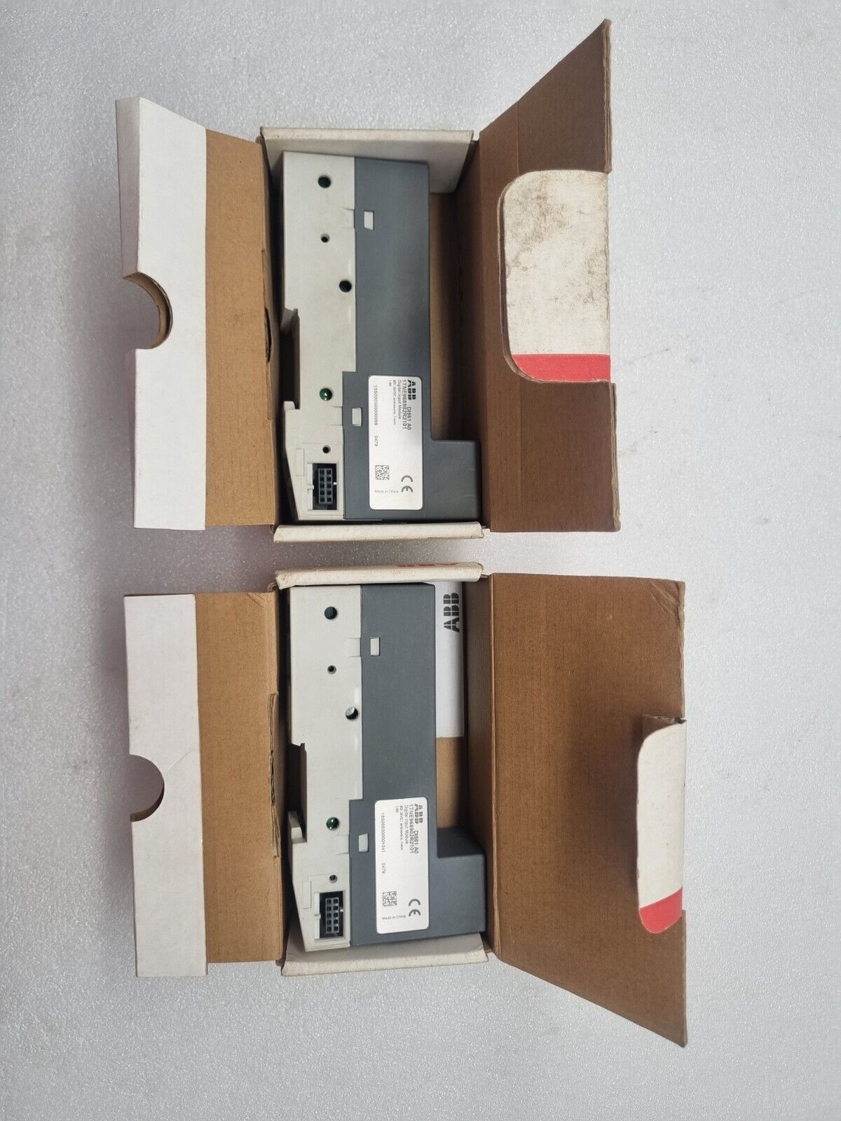 ABB 1TNE968902R2101 DI561 A0 DIGITAL INPUT MODULE SET OF 2 FREE FAST SHIP - Görsel 2