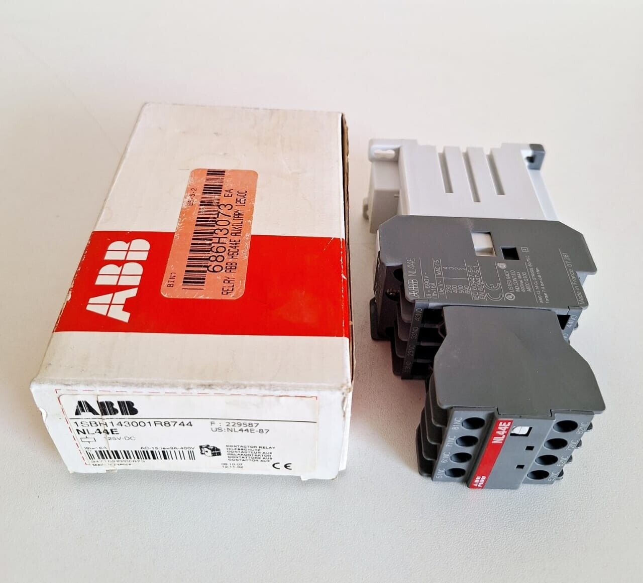 ABB 1SBH143001R8744 / NL44E Relay Auxiliary  125VDC - Görsel 1