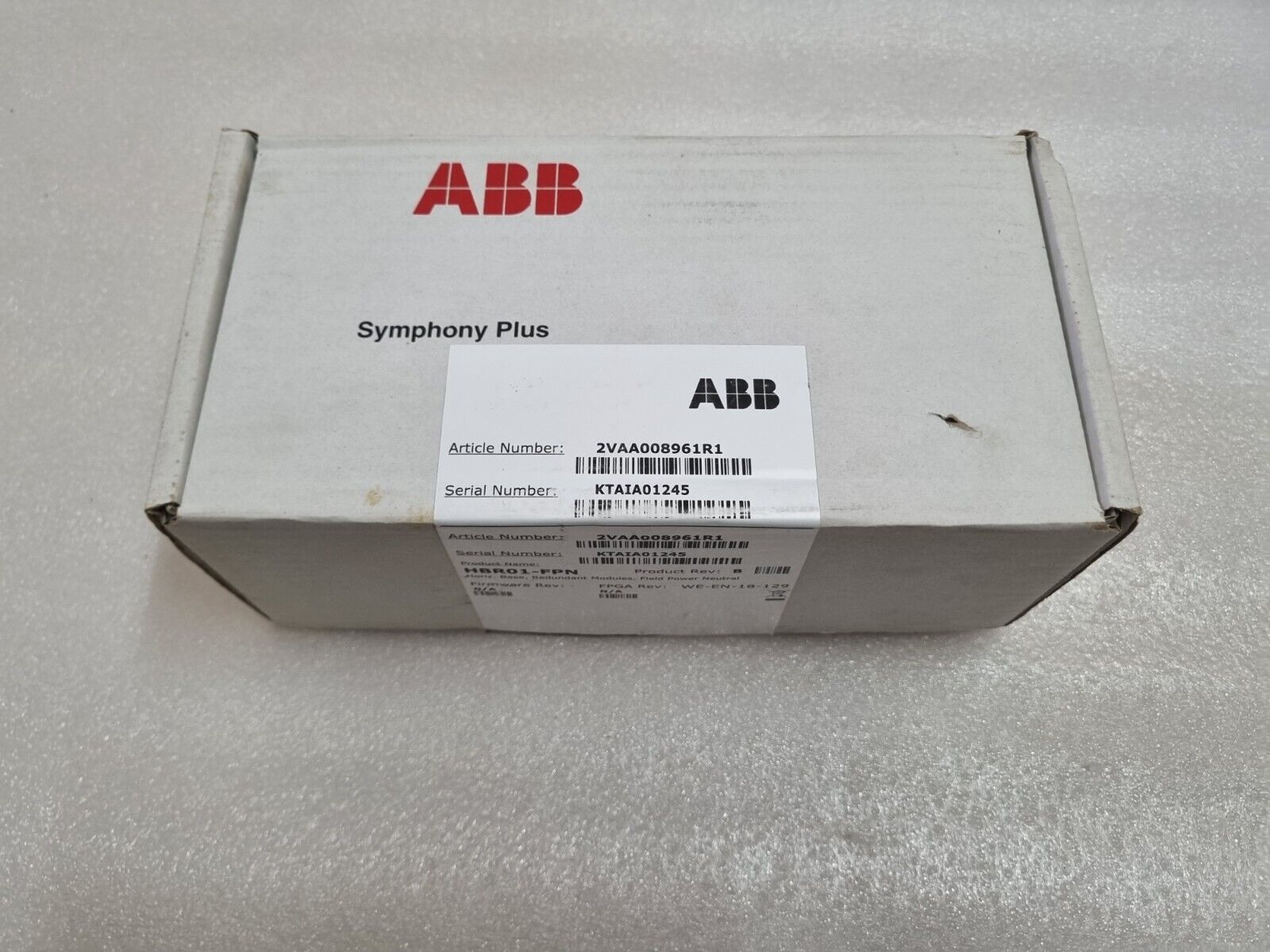 ABB 2VAA008961R1 HBR01-FPN Horiz. Base, Redondant Modules, Champ Power Neutres - Görsel 1