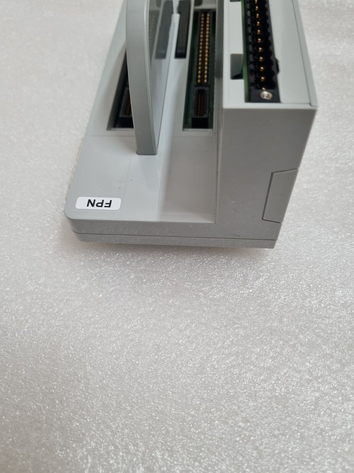 ABB 2VAA008961R1 HBR01-FPN Horiz. Base, Redondant Modules, Champ Power Neutres - Görsel 5