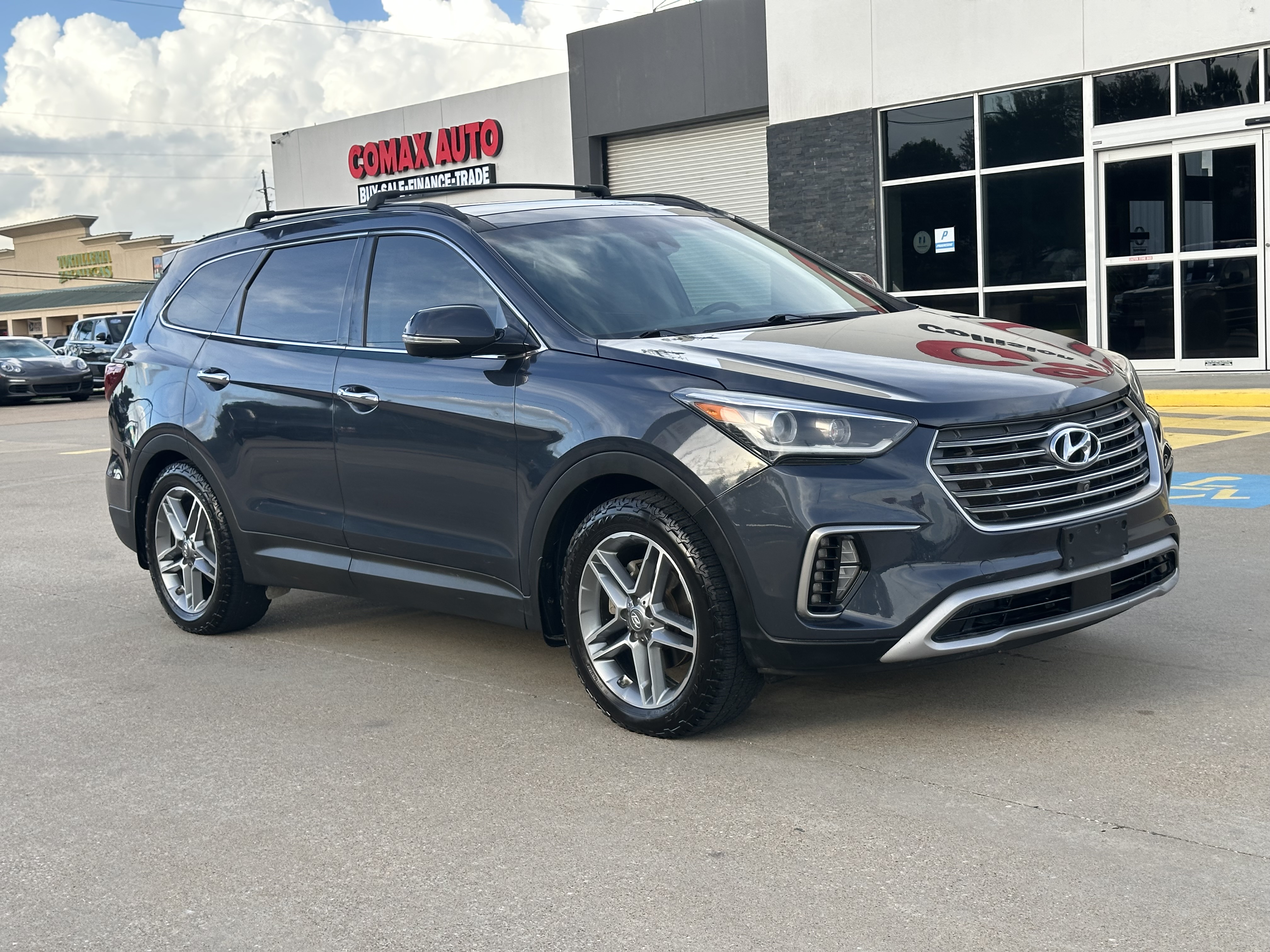 2017 Hyundai Santa Fe SE Ultimate Sport Utility 4D