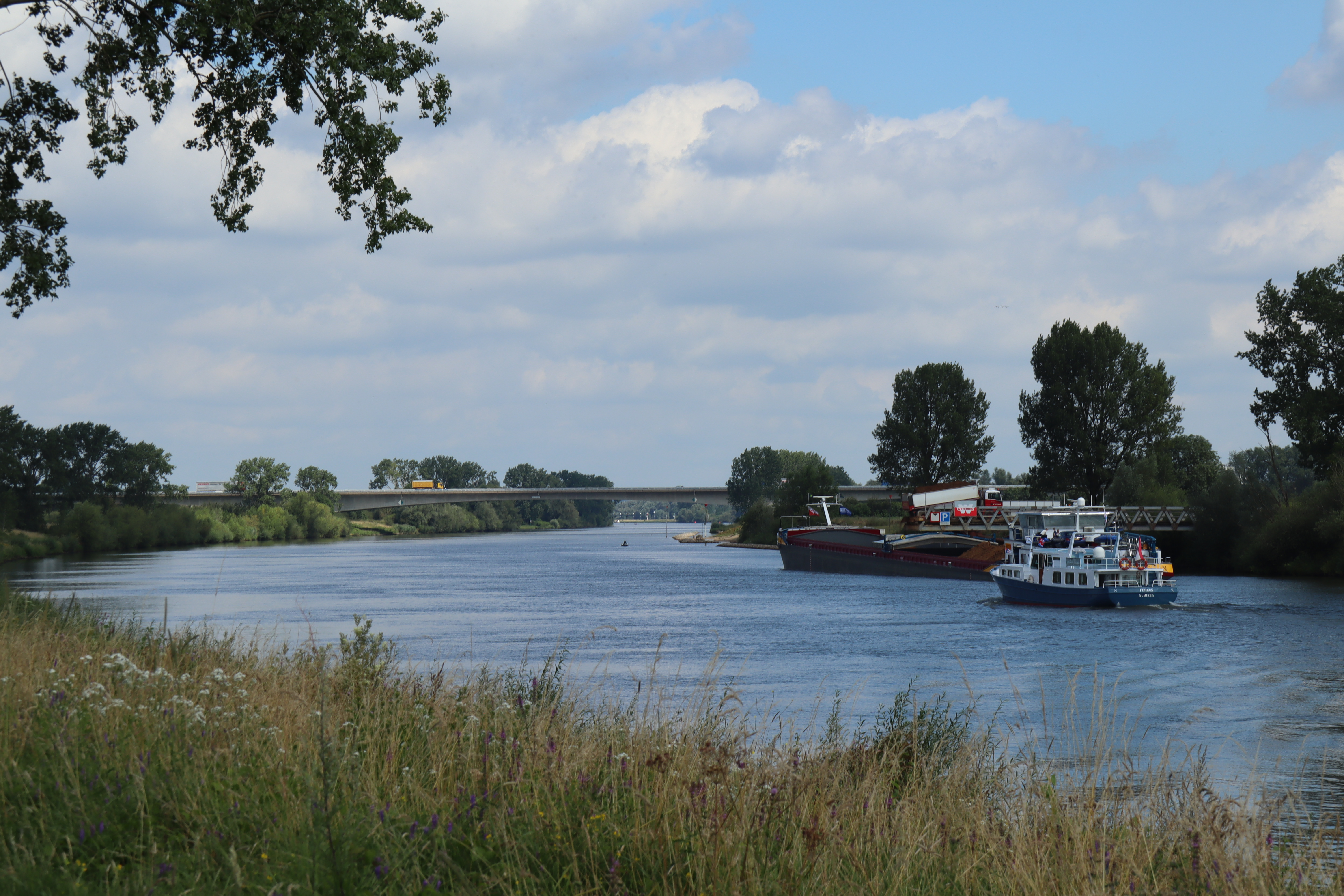 OV-stapper Maasheggen, Start in Boxmeer: even doorbijten over asfalt