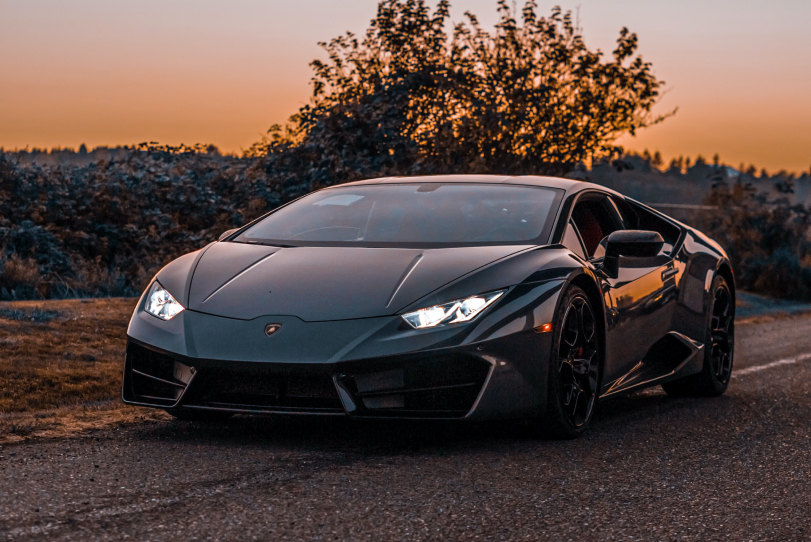 Lamborghini Huracan SANA Rent A Car