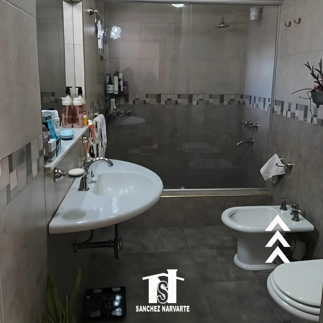 Baño - Solis 1257