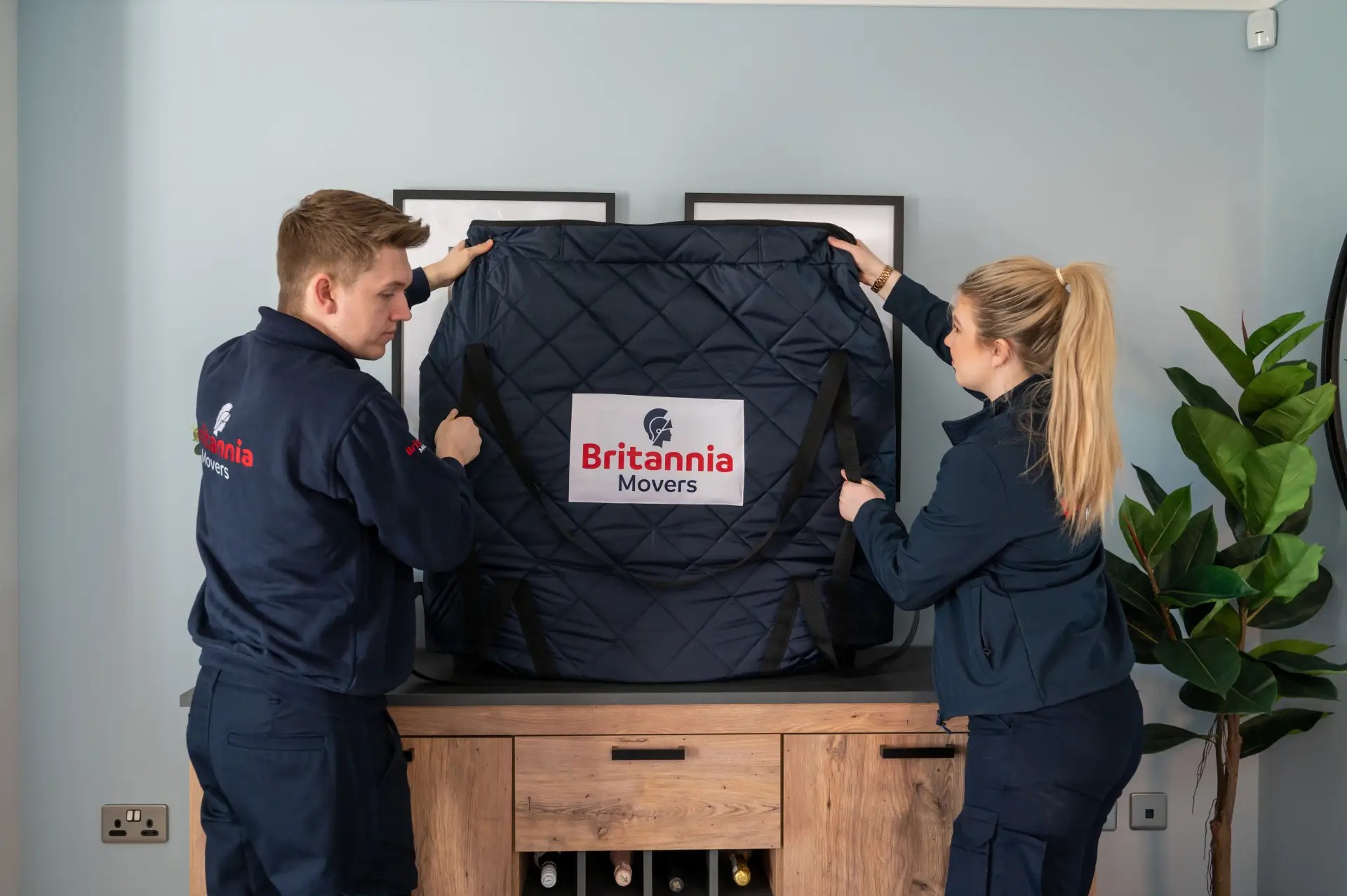 Britannia Sandersteads crew packing and loading a Surrey house move