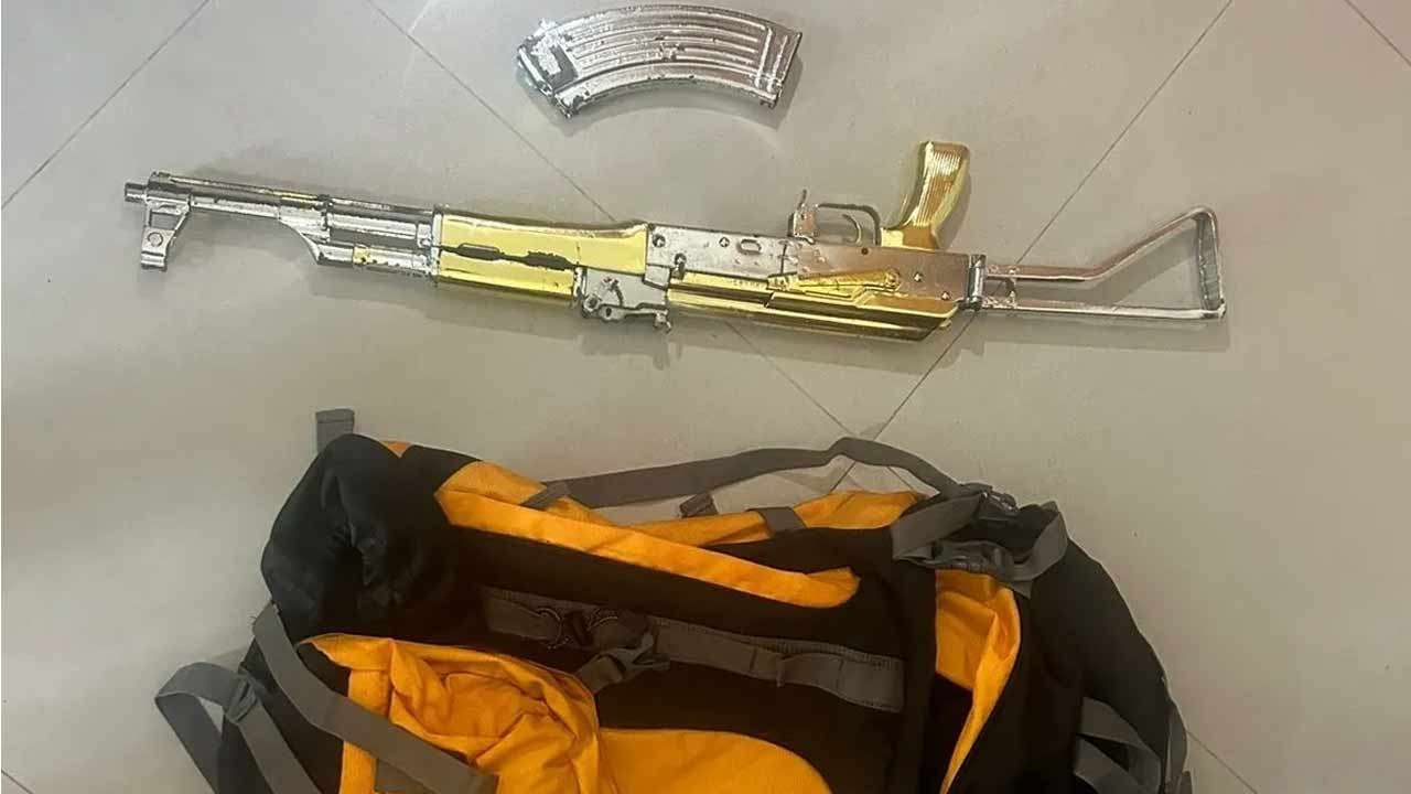 தங்க முலாம் பூசப்பட்ட துப்பாக்கி – இருவருக்கு விளக்கமறியல்