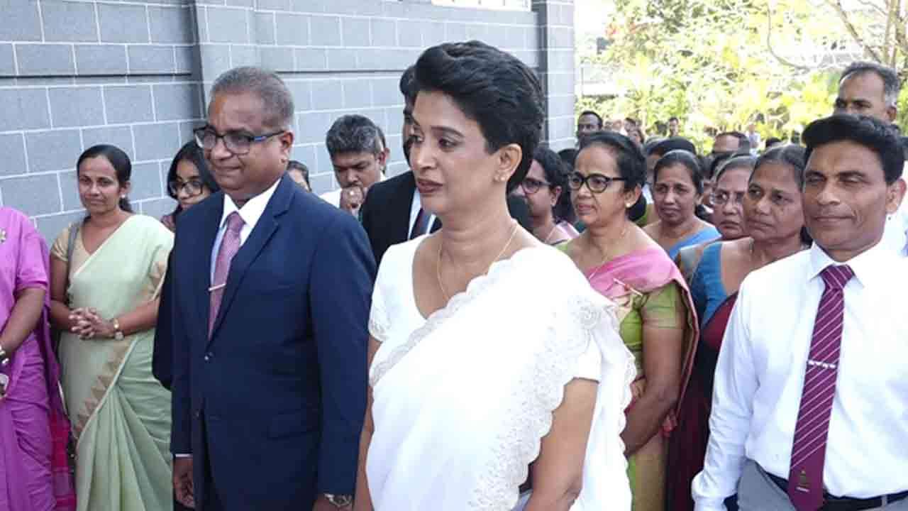 புதிய கணக்காய்வாளர் நாயகம் சமுதிகா கடமைகளைப் பொறுப்பெற்றார்