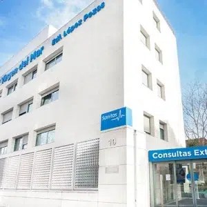 Edificio del Hospital Virgen del Mar, centro médico disponible en la red de seguro médico privado