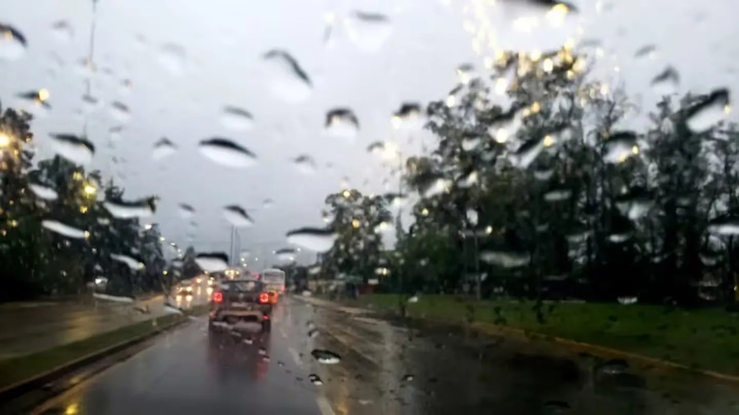 LLUVIA EN LA RUTA