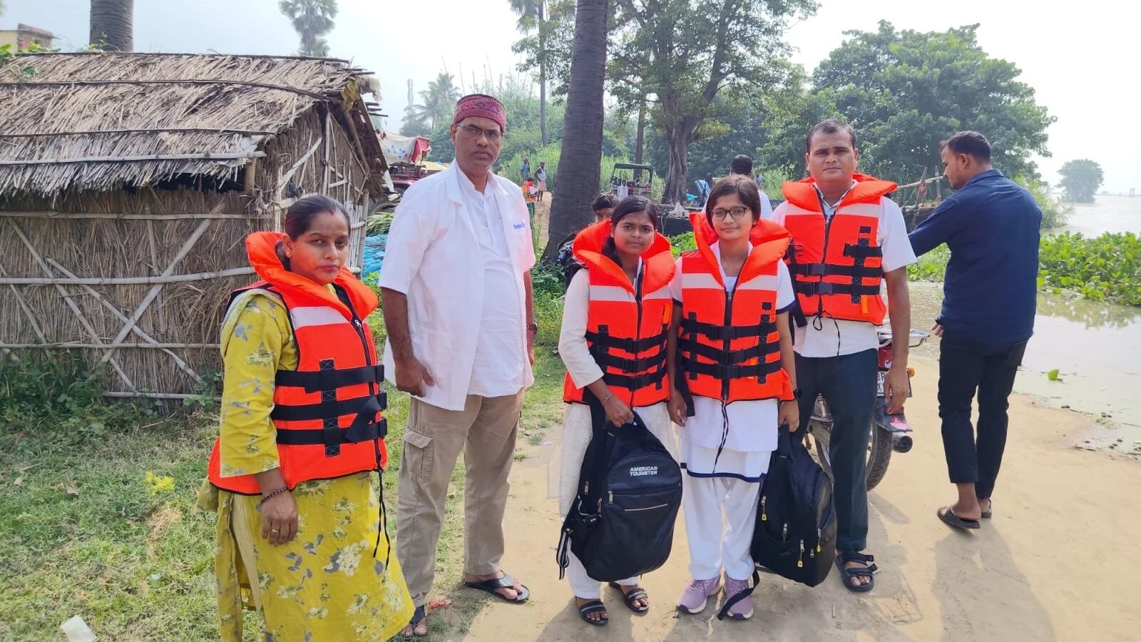 Dighwara flood medical team