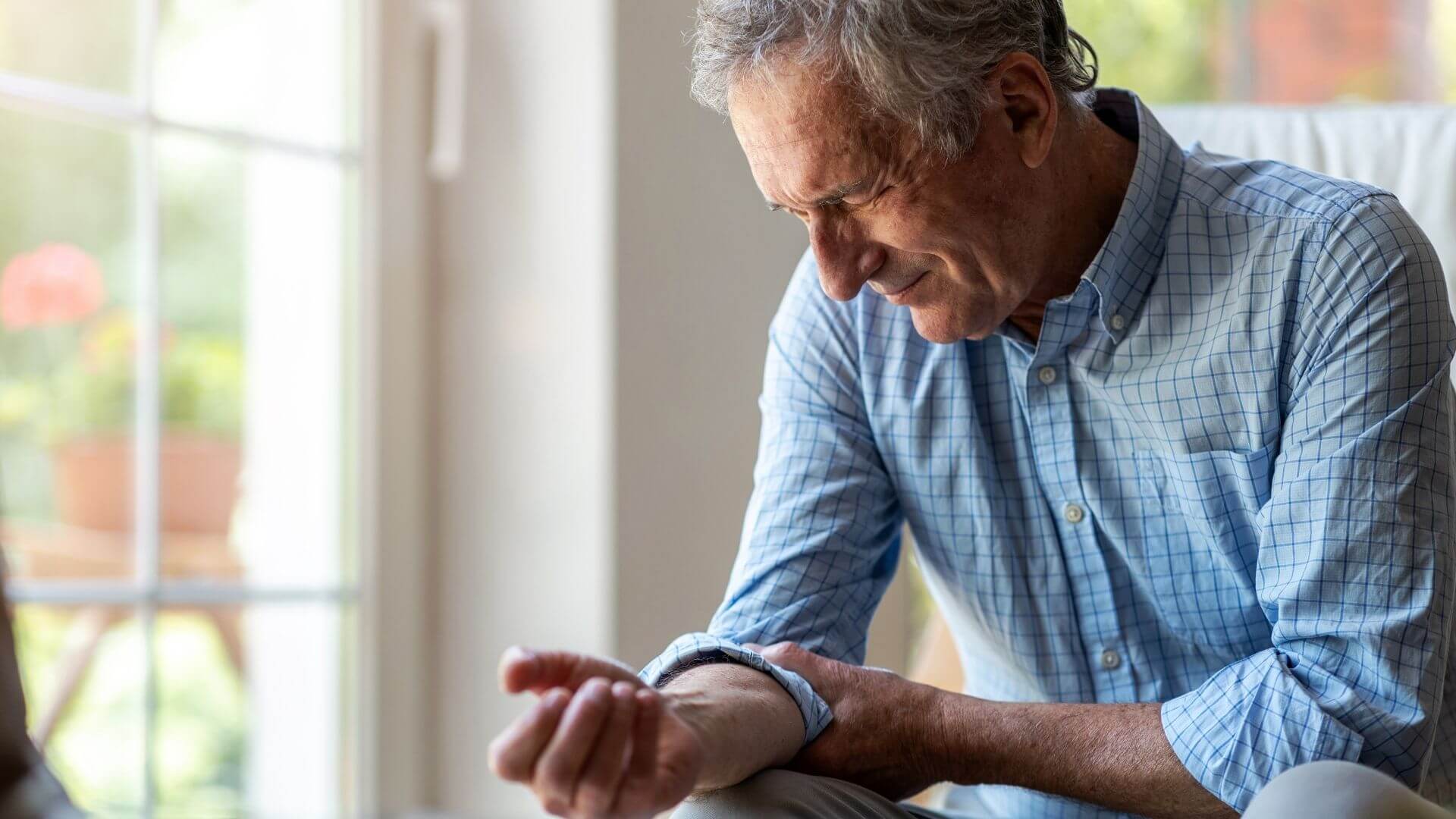 Arthritis- Symptoms and Treatments