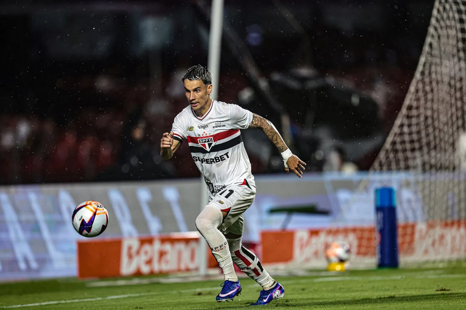 Vitória faz sondagem por Ferreirinha e atacante do São Paulo entra no radar do mercado | Blog do São Paulo