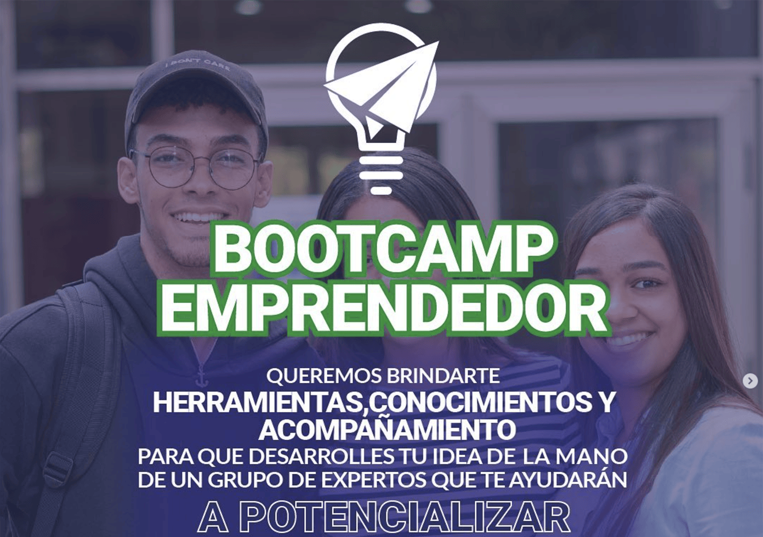 Sarah Tió facilitating a Design Thinking workshop at the 2022 Entrepreneur Bootcamp in Santo Domingo.