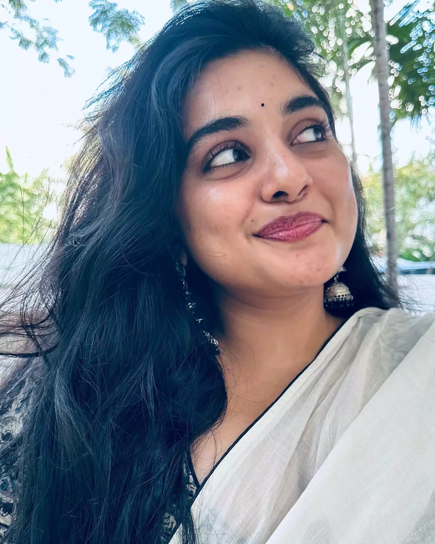 Nivetha Thomas - White Linen Saree