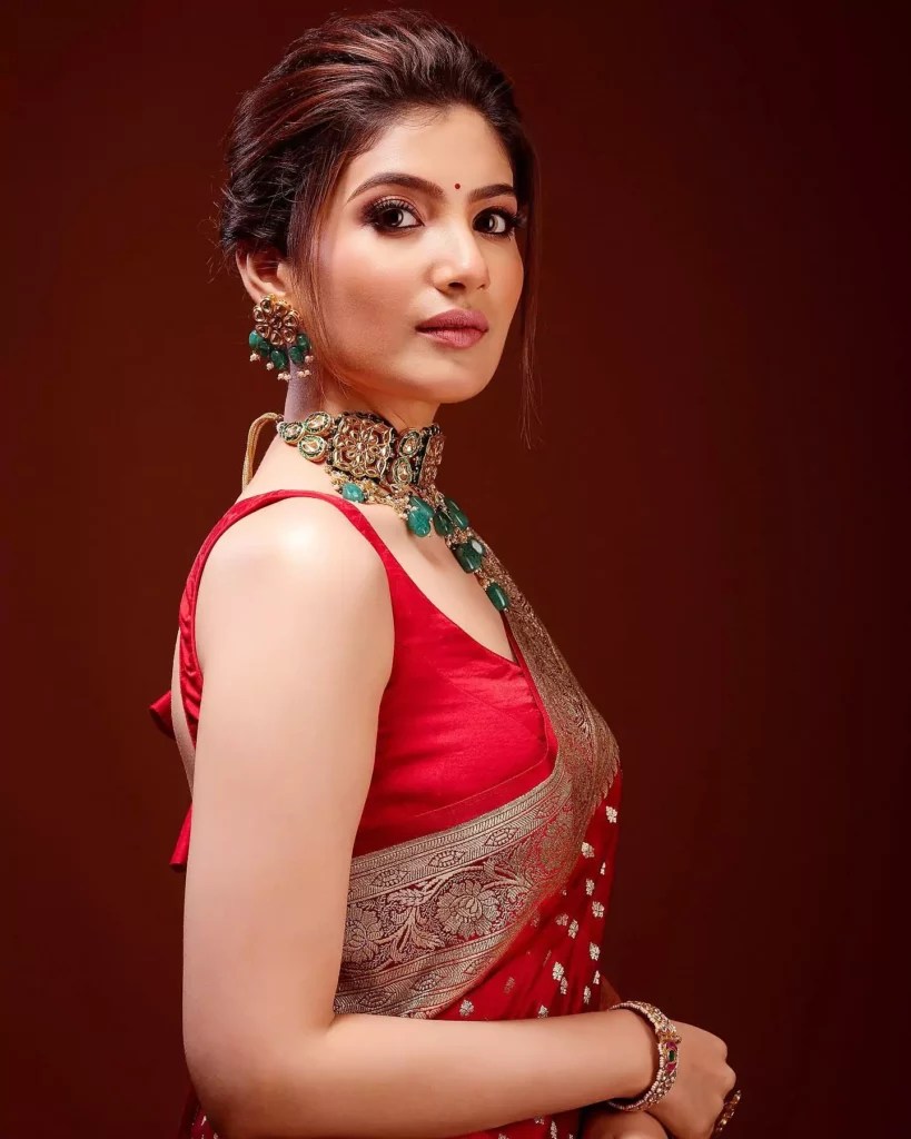 Lahoma Bhattacharya - Bridal Red Banarasi Saree