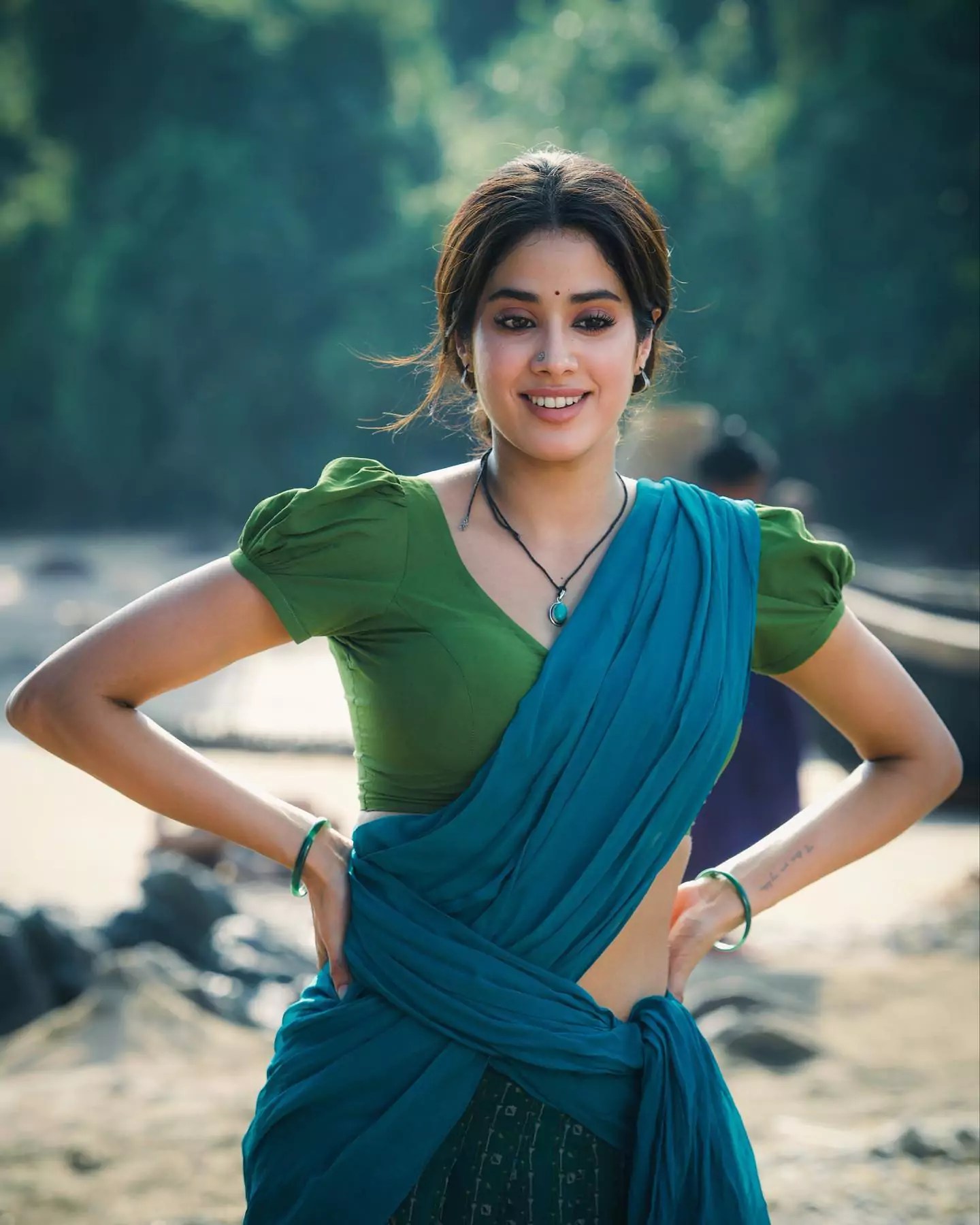 janhvi-kapoor-devara-half-saree-look