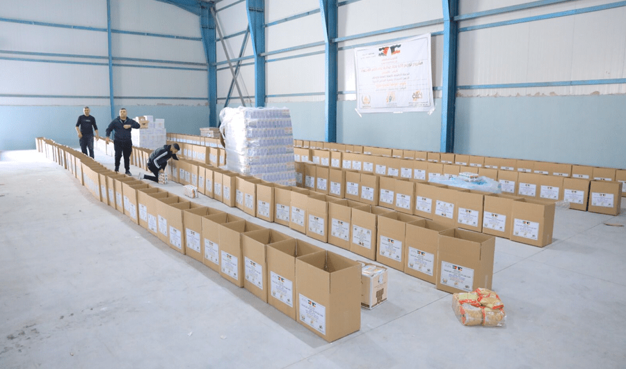 &laquo;التضامن الخيرية&raquo; الفلسطينية توزع طروداً غذائية على عدد من الأسر في نابلس بدعم كويتي