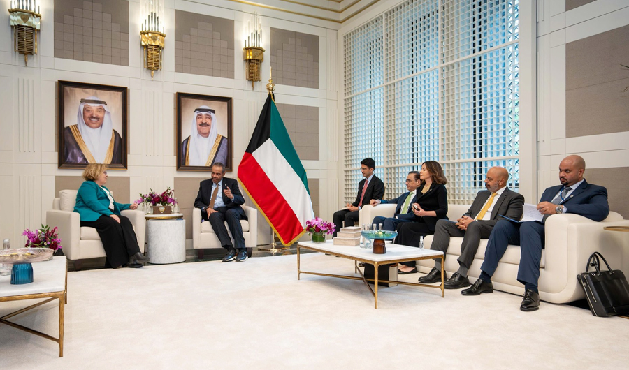 وزير الخارجية يلتقي مساعدة وزير الخارجية الأميركي لشؤون الشرق الأدنى