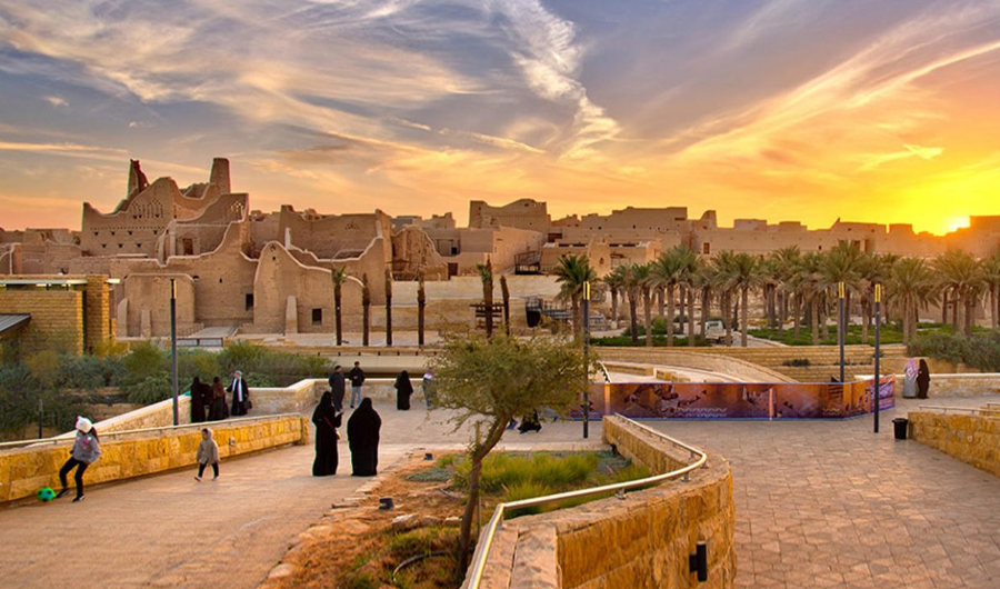 السعودية: 92.6 مليار ريال انفاق الزوار القادمين للمملكة في النصف الأول من 2024