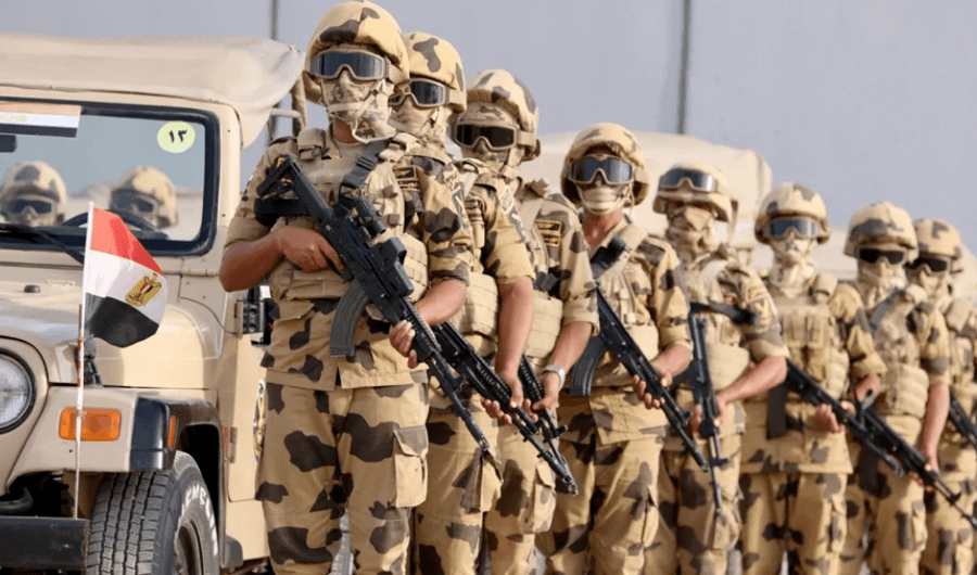 الجيش المصري ينفي مساعدة إسرائيل في عملياتها العسكرية