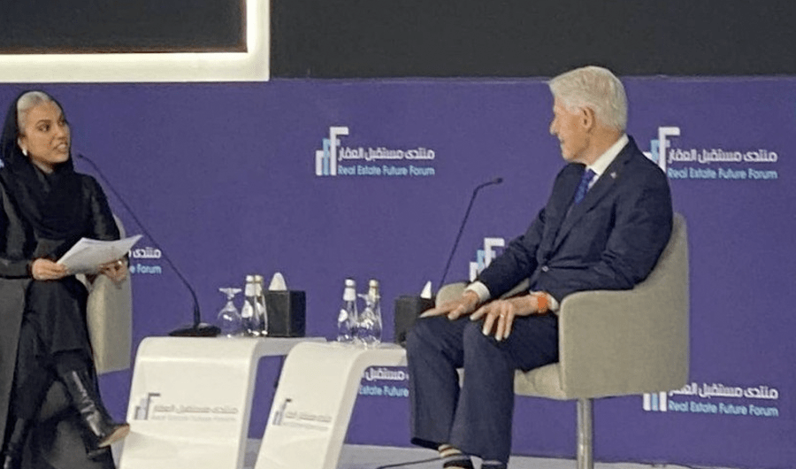 الرئيس الأمريكي الأسبق بيل كلينتون: السعودية ستجني ثمار الاستثمار في رأس المال البشري والموارد الطبيعية