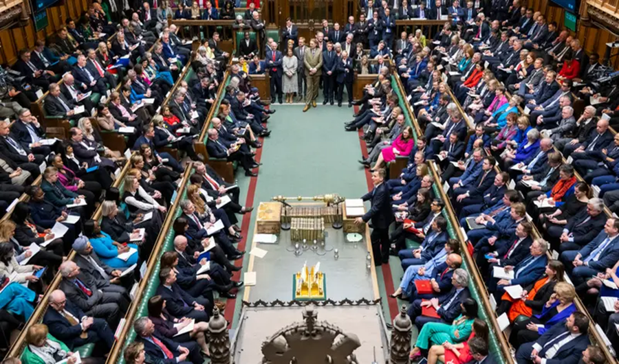 220 نائباً بريطانياً يطالبون ستارمر بالاعتراف بدولة فلسطين