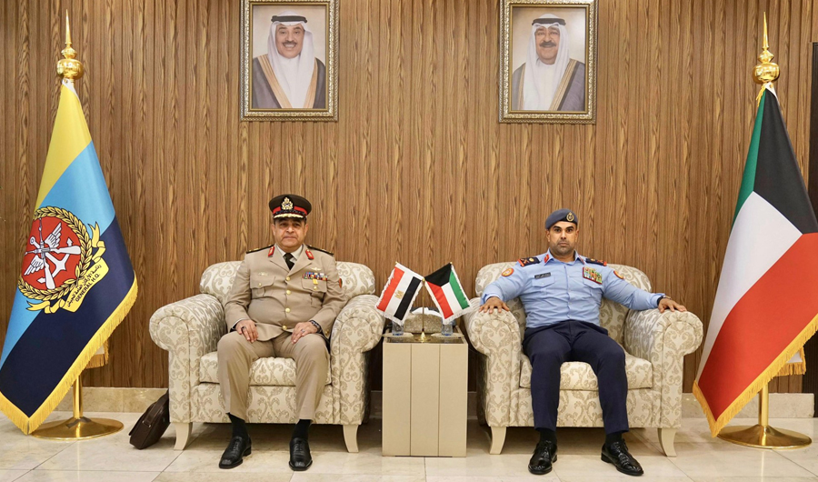 نائب رئيس الأركان العامة للجيش يبحث مع وفد عسكري مصري موضوعات مشتركة