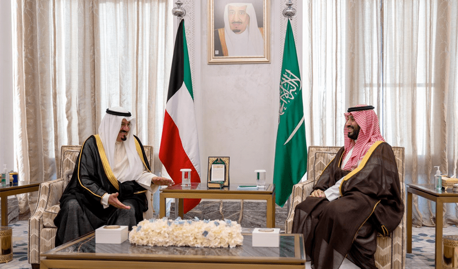 الأمير محمد بن سلمان يستقبل سمو رئيس مجلس الوزراء الكويتي والوفد المرافق لسموه