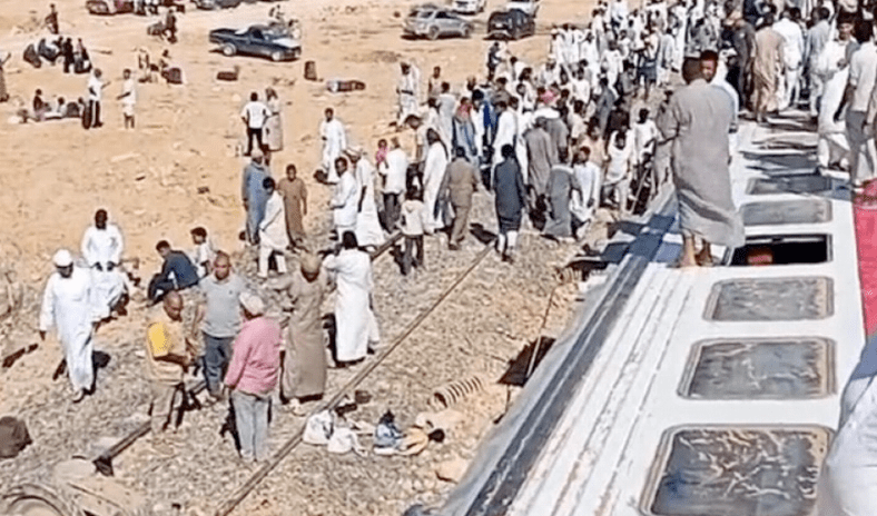 مصر.. مصرع 3 وإصابة 54 آخرين في حادث قطار بمحافظة مطروح