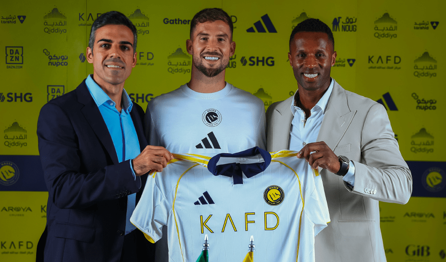 النصر السعودي يتعاقد رسمياً مع مارتينيز في صفقة انتقال حر من برشلونة