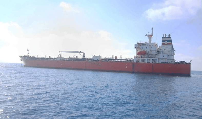 وصول ناقلة نفط كويتية إلى لبنان للمساعدة على تجاوز أزمة الكهرباء