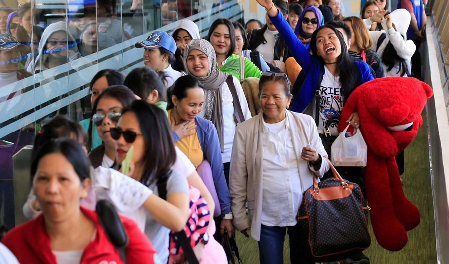 الفلبين تعتمد إصلاحات جديدة لحماية العمالة المنزلية بالخارج