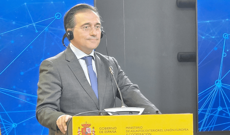 إسبانيا تستدعي سفيرتها لدى الاحتلال الإسرائيلي للتشاور