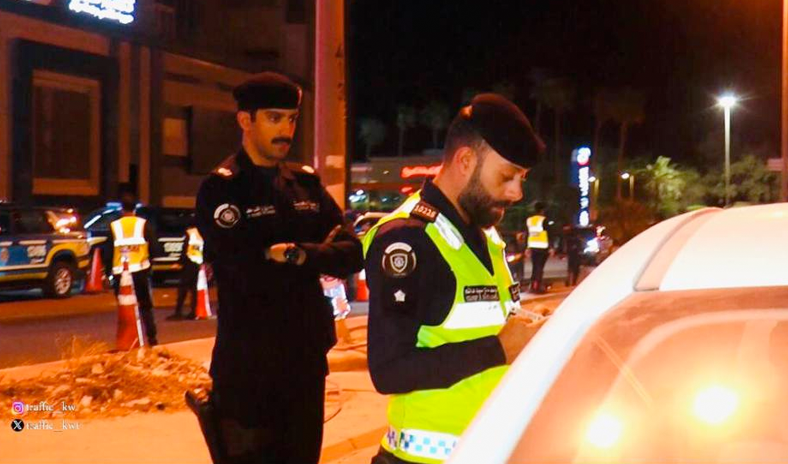 &laquo;الداخلية&raquo;: 32 ألف مخالفة مرورية وتوقيف 25 شخصاً بتهمة حيازة مخدرات.. خلال أسبوع