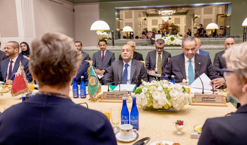 وزير الخارجية يترأس أعمال الاجتماع الوزاري المشترك بين مجلس التعاون والمملكة المتحدة