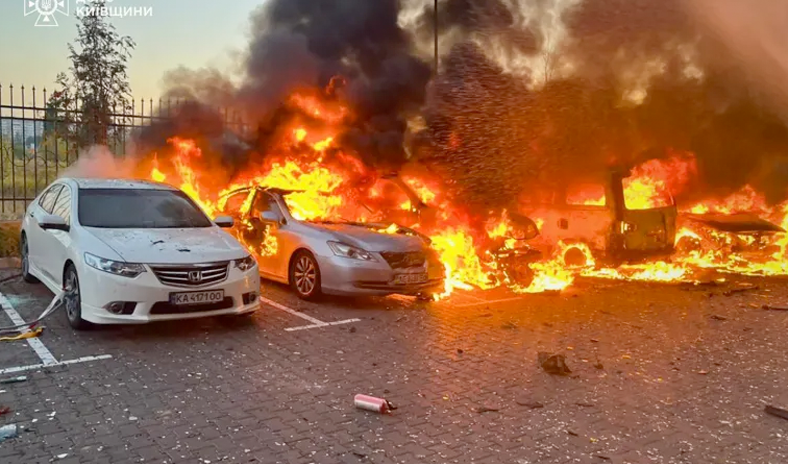 روسيا تمطر أوكرانيا بمئات الصواريخ والمسيّرات وكييف ترد بضرب مصافي نفط